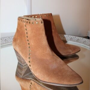 Lucky Brand Linnea Tan Suede Ankle Booties with Gold Stud Accents